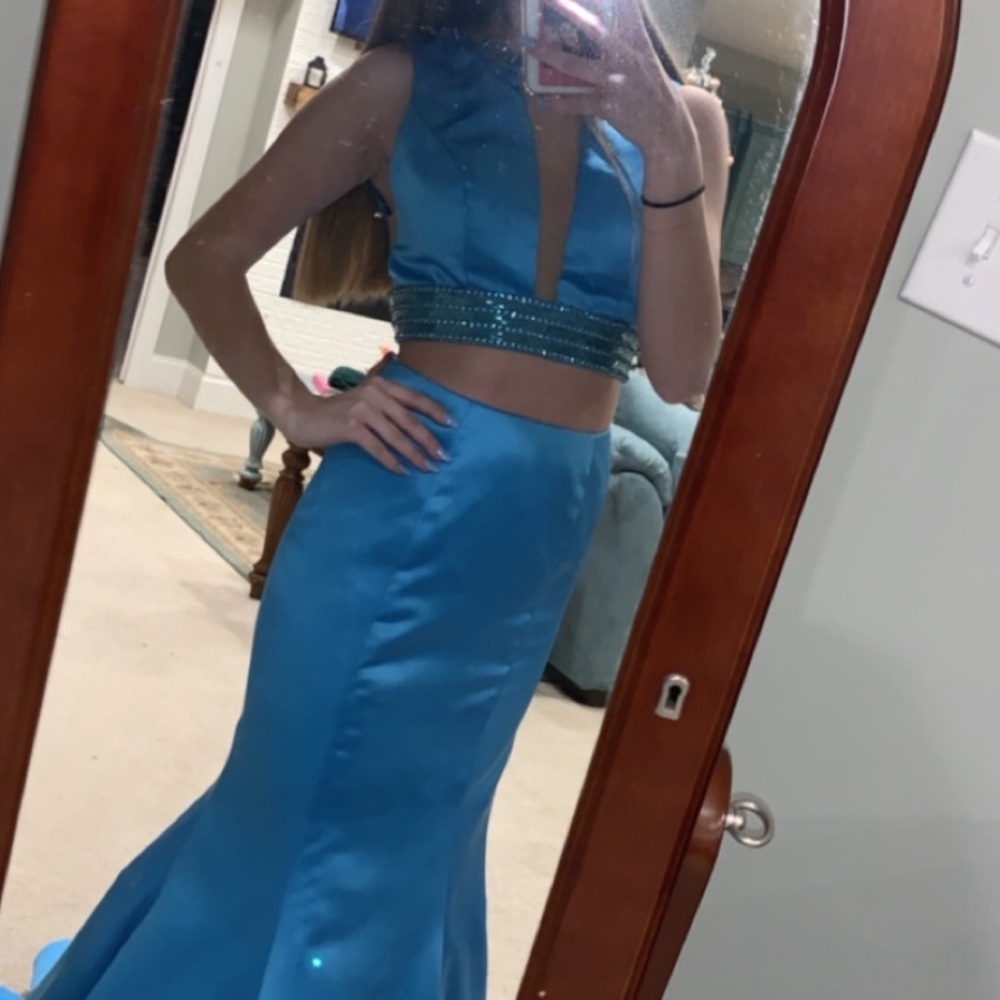 Sherri hill prom dress
